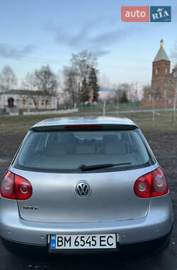 Хетчбек Volkswagen Golf 2004 в Конотопі