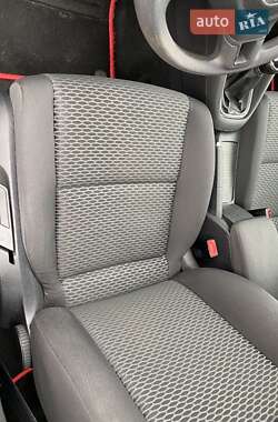 Хэтчбек Volkswagen Golf 2010 в 