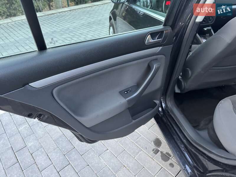 Универсал Volkswagen Golf 2007 в Шепетовке