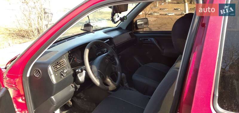 Хетчбек Volkswagen Golf 1996 в Шепетівці