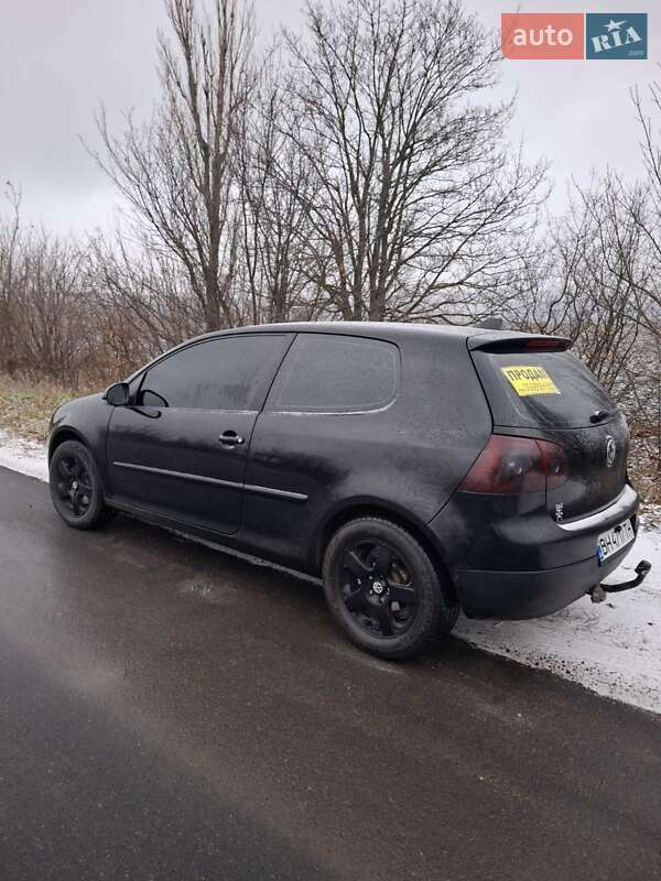 Хетчбек Volkswagen Golf 2006 в Подільську