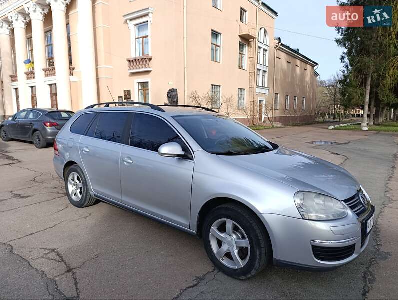 Универсал Volkswagen Golf 2008 в 