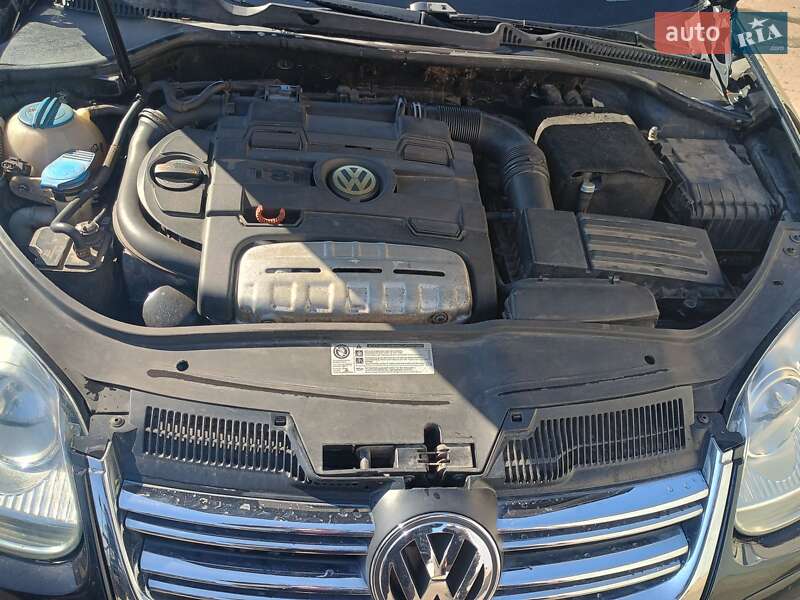 Универсал Volkswagen Golf 2009 в Семеновке