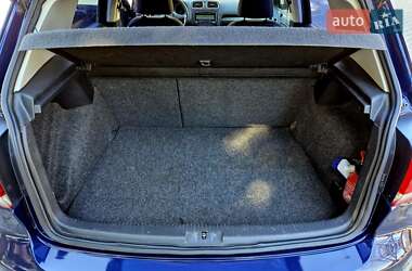 Хэтчбек Volkswagen Golf 2010 в 