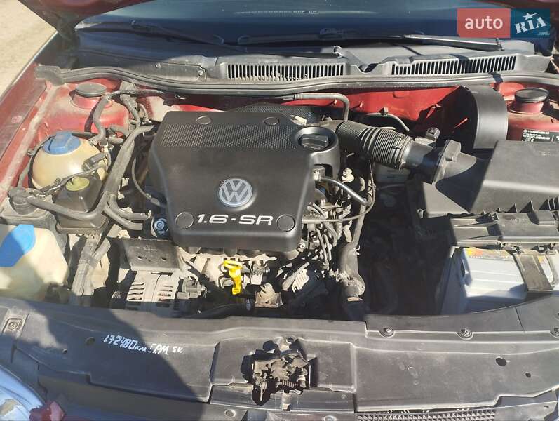 Хэтчбек Volkswagen Golf 1998 в Кицмани