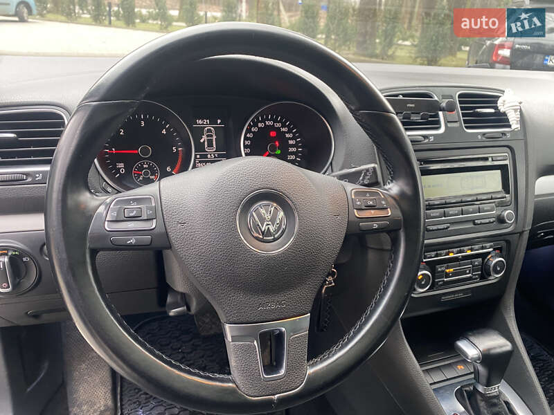 Универсал Volkswagen Golf 2010 в Луцке