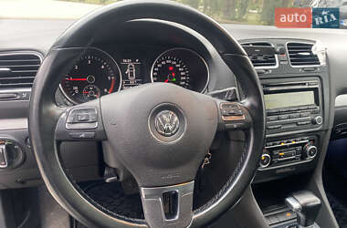 Універсал Volkswagen Golf 2010 в 