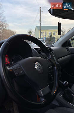 Универсал Volkswagen Golf 2008 в 