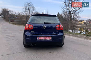 Хетчбек Volkswagen Golf 2008 в 