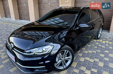 Універсал Volkswagen Golf 2017 в 