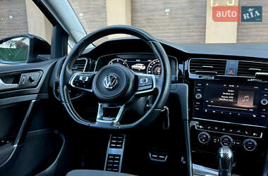 Універсал Volkswagen Golf 2017 в 