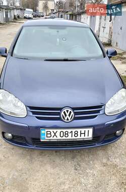 Хетчбек Volkswagen Golf 2006 в 