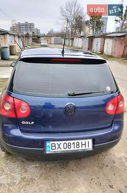 Хетчбек Volkswagen Golf 2006 в 