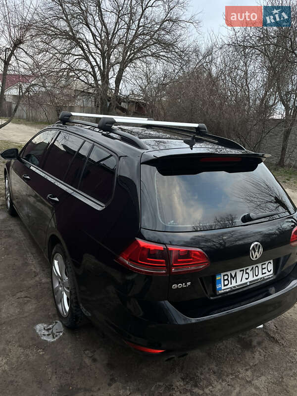 Универсал Volkswagen Golf 2015 в Сумах