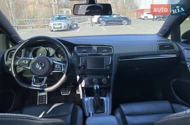Хетчбек Volkswagen Golf 2016 в 