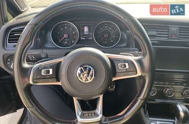 Хетчбек Volkswagen Golf 2016 в 