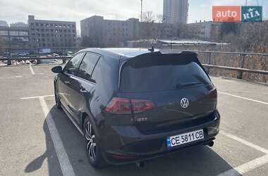 Хетчбек Volkswagen Golf 2016 в 