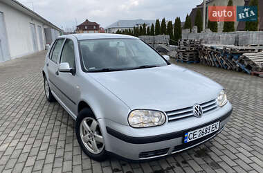 Хэтчбек Volkswagen Golf 2001 в 
