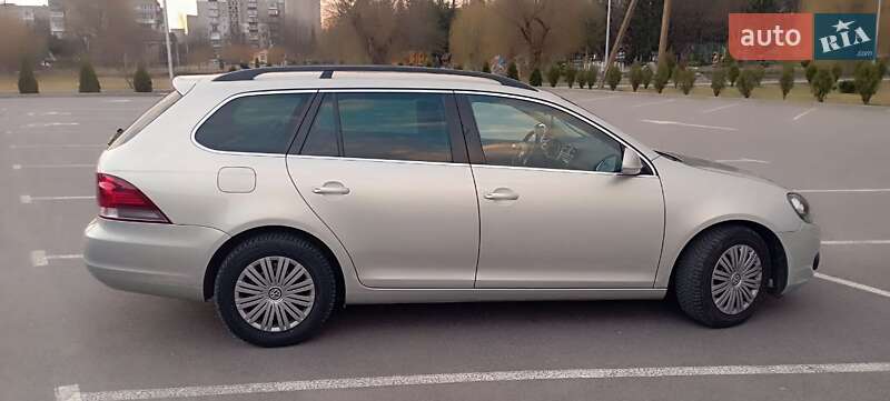Универсал Volkswagen Golf 2009 в Хмельнике фото 6 Универсал Volkswagen Golf 2009 в Хмельнике