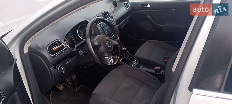 Универсал Volkswagen Golf 2009 в Хмельнике фото 9 Универсал Volkswagen Golf 2009 в Хмельнике