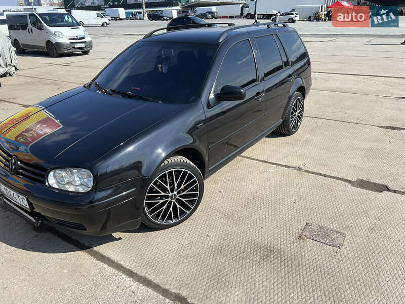 Volkswagen Golf 2003