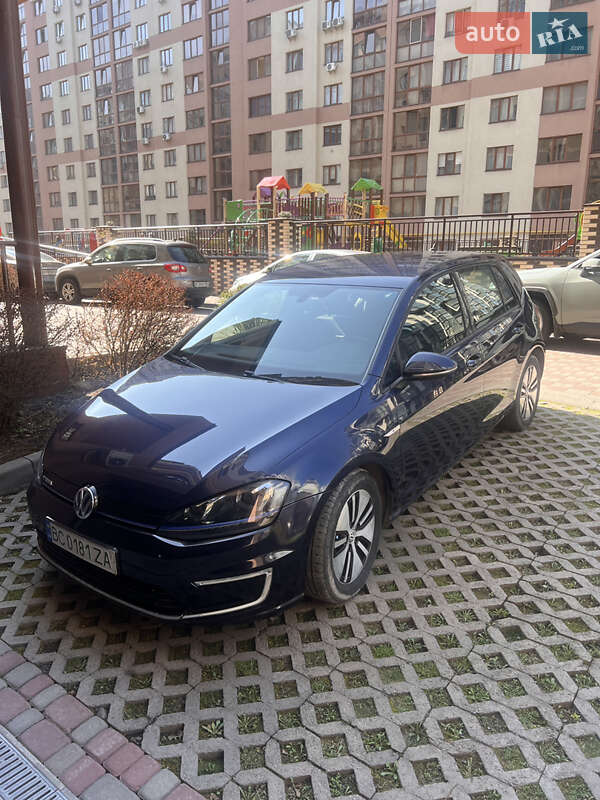 Універсал Volkswagen Golf 2015 в Львові