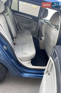 Универсал Volkswagen Golf 2015 в 