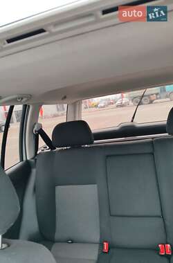 Универсал Volkswagen Golf 2003 в 