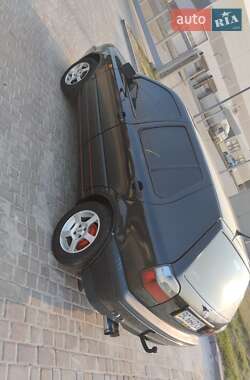 Хэтчбек Volkswagen Golf 1994 в 