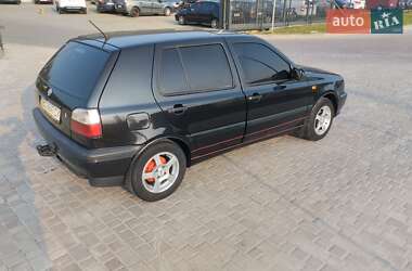 Хэтчбек Volkswagen Golf 1994 в 