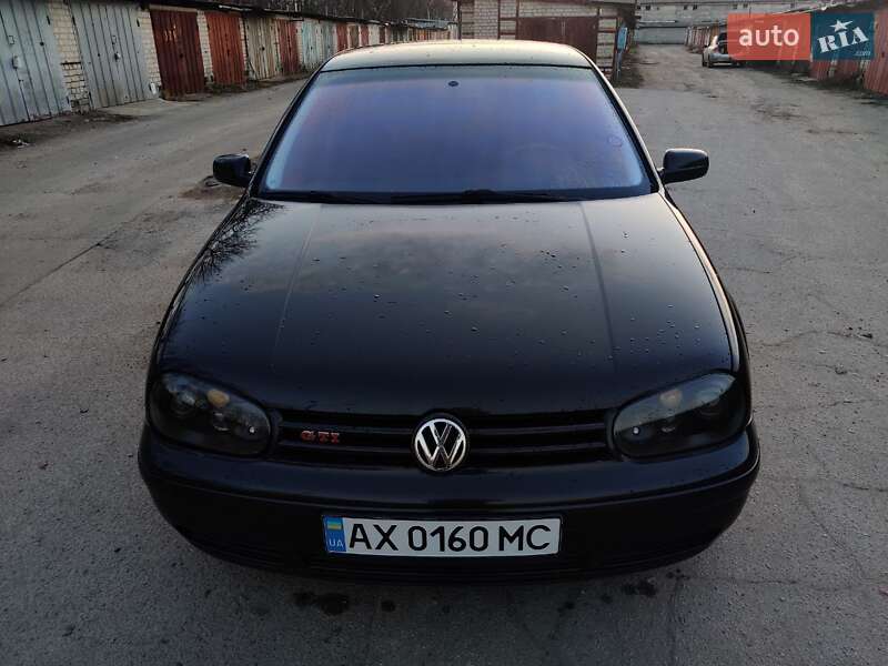 Хэтчбек Volkswagen Golf 2000 в Харькове