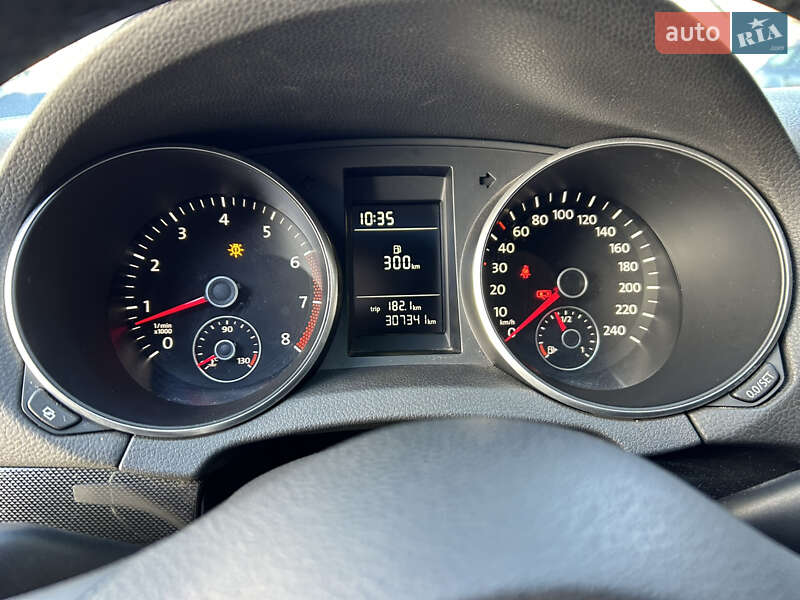 Хетчбек Volkswagen Golf 2009 в Луцьку