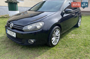 Хэтчбек Volkswagen Golf 2009 в 