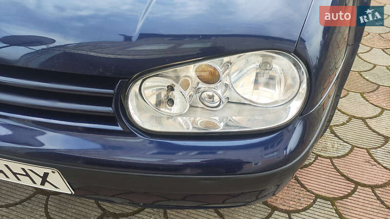 Хетчбек Volkswagen Golf 2001 в Перегінське