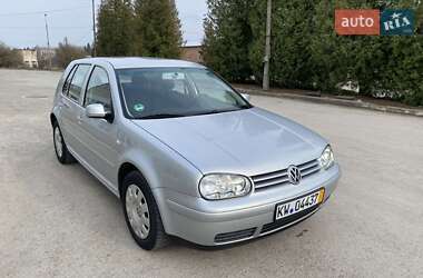 Хэтчбек Volkswagen Golf 2003 в 