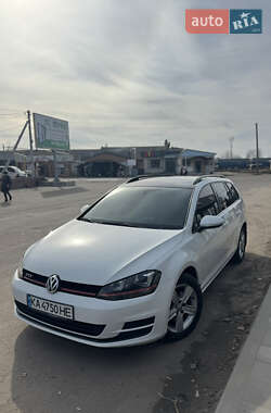 Універсал Volkswagen Golf 2015 в 