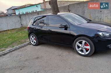 Хетчбек Volkswagen Golf 2009 в 