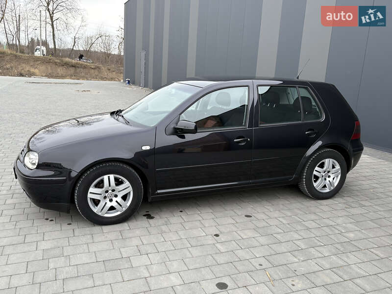 Хэтчбек Volkswagen Golf 2000 в Хмельницком