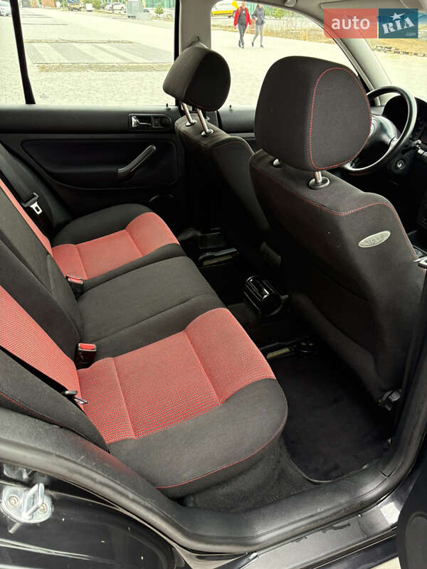 Хэтчбек Volkswagen Golf 2000 в Хмельницком