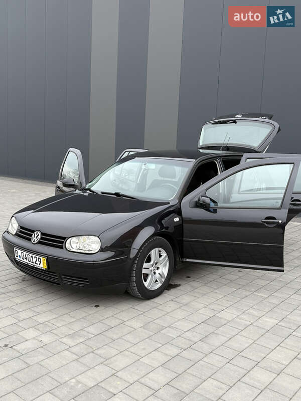 Хэтчбек Volkswagen Golf 2000 в Хмельницком