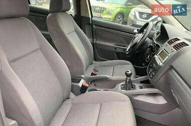 Хэтчбек Volkswagen Golf 2006 в 