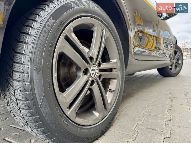 Универсал Volkswagen Golf 2010 в Киеве