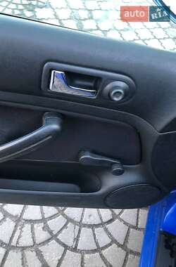 Хэтчбек Volkswagen Golf 1999 в 
