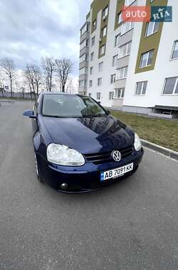 Хэтчбек Volkswagen Golf 2006 в 