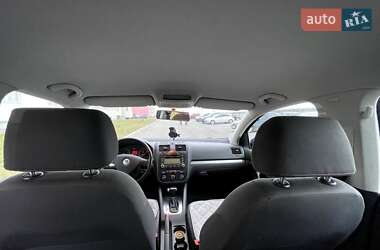 Хэтчбек Volkswagen Golf 2006 в 