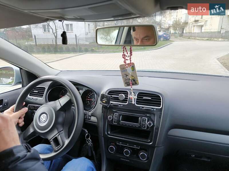 Универсал Volkswagen Golf 2012 в Львове