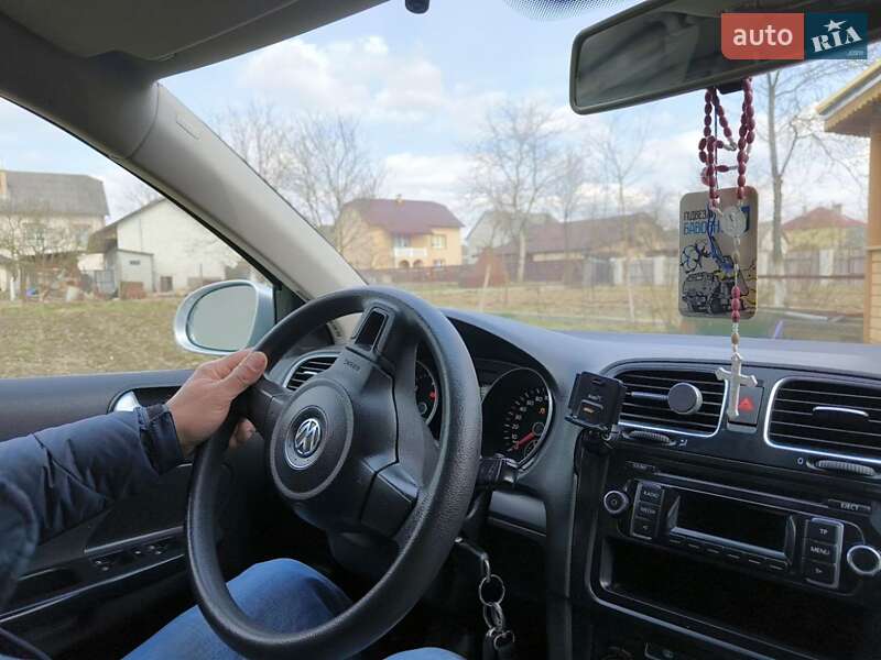 Универсал Volkswagen Golf 2012 в Львове