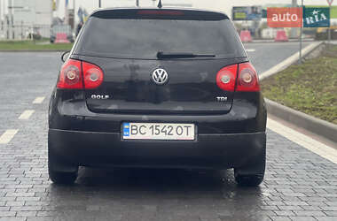Хетчбек Volkswagen Golf 2008 в 