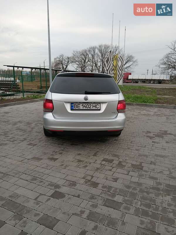 Універсал Volkswagen Golf 2011 в Вознесенську