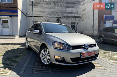 Універсал Volkswagen Golf 2015 в 
